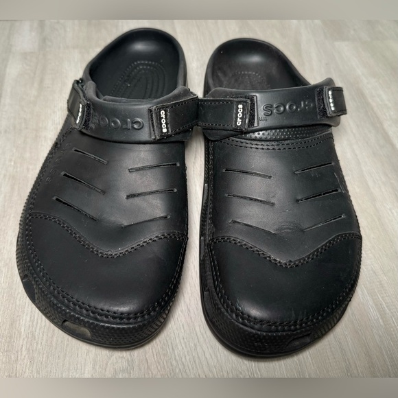 Crocs Men’s Yukon Black Glogs Sandal Sz 10 M main image 8